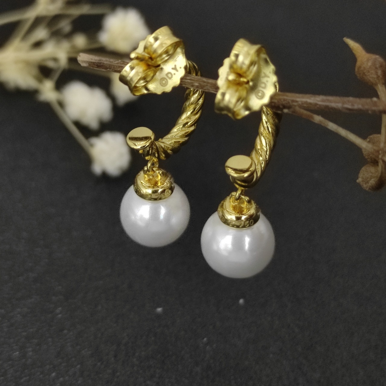 dau1d Yvrm*n pearl earrings
