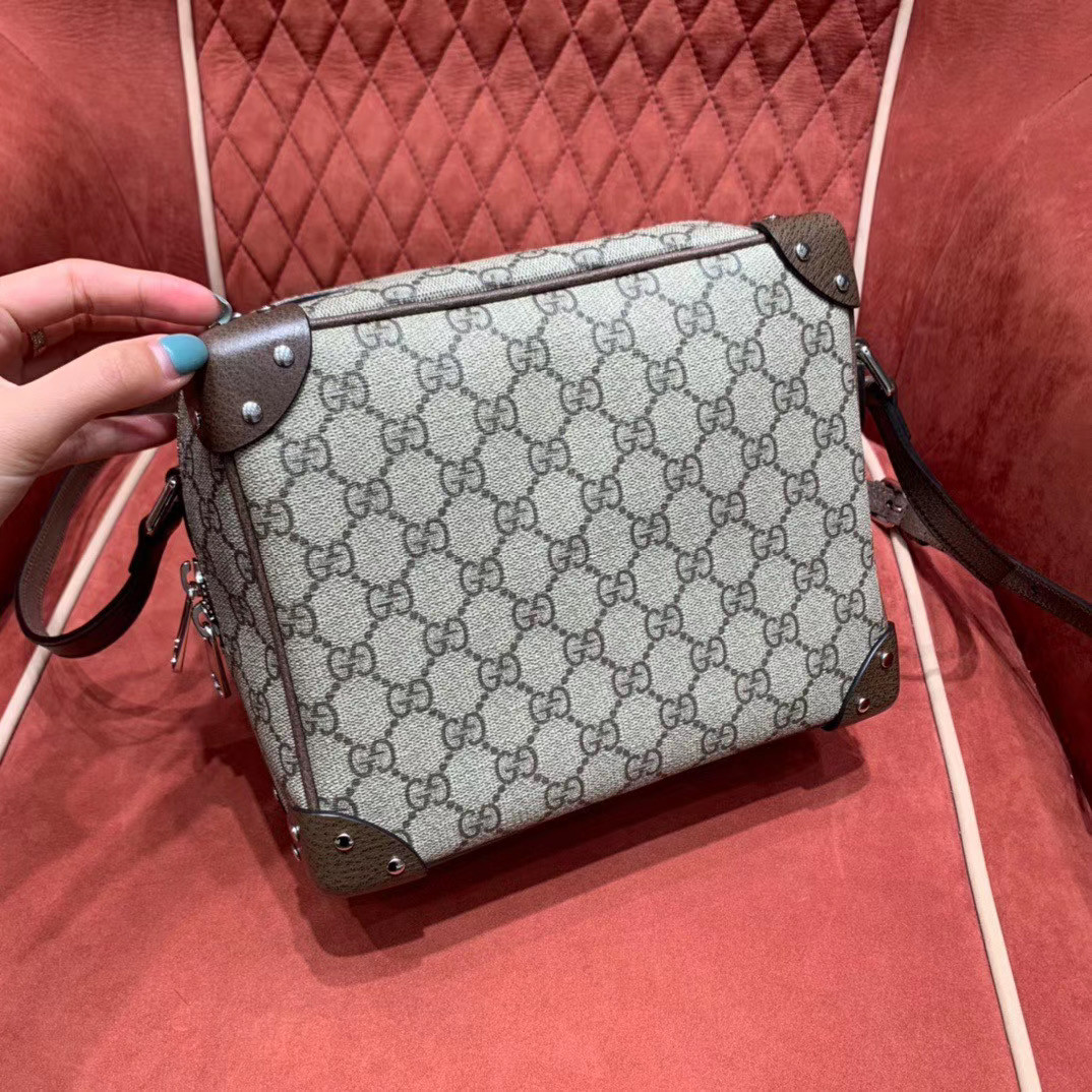 Gvc*1 GG shoulder bag with leather details 626363