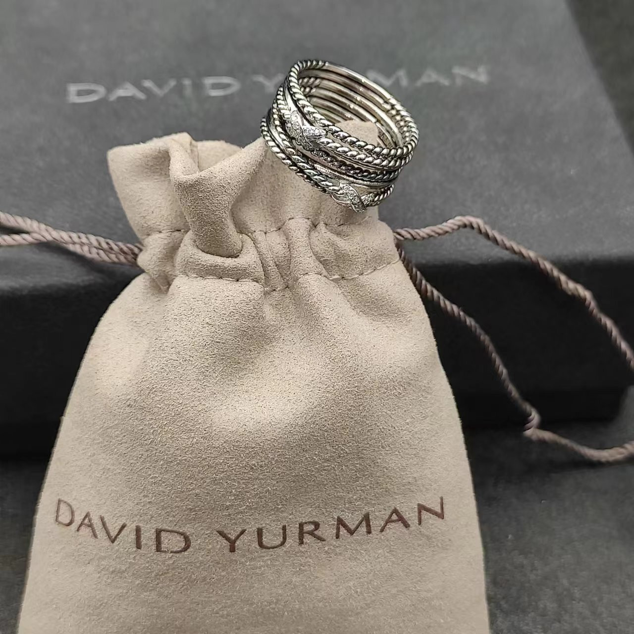 dau1d Yvrm*n ring