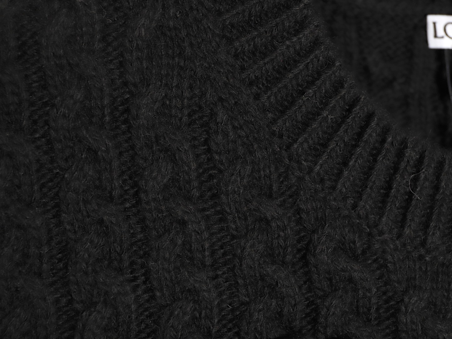 L0ew* Anagram Sweaters Vest