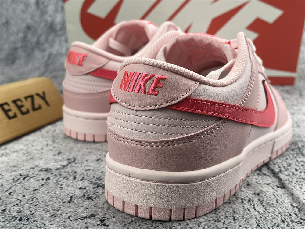 UA NIKE DUNK LOW GS 
