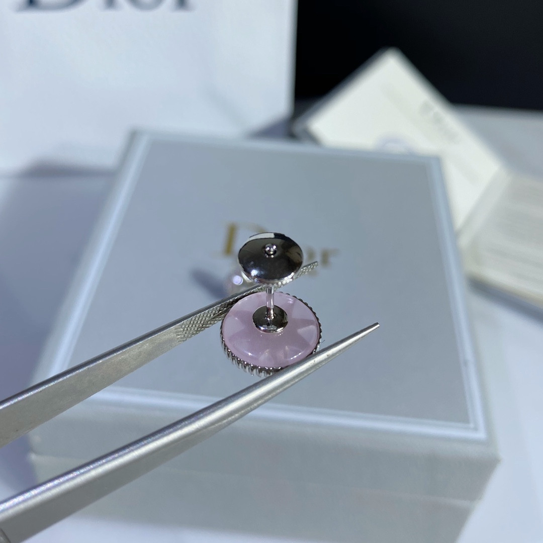 D10r compass Stud Earrings