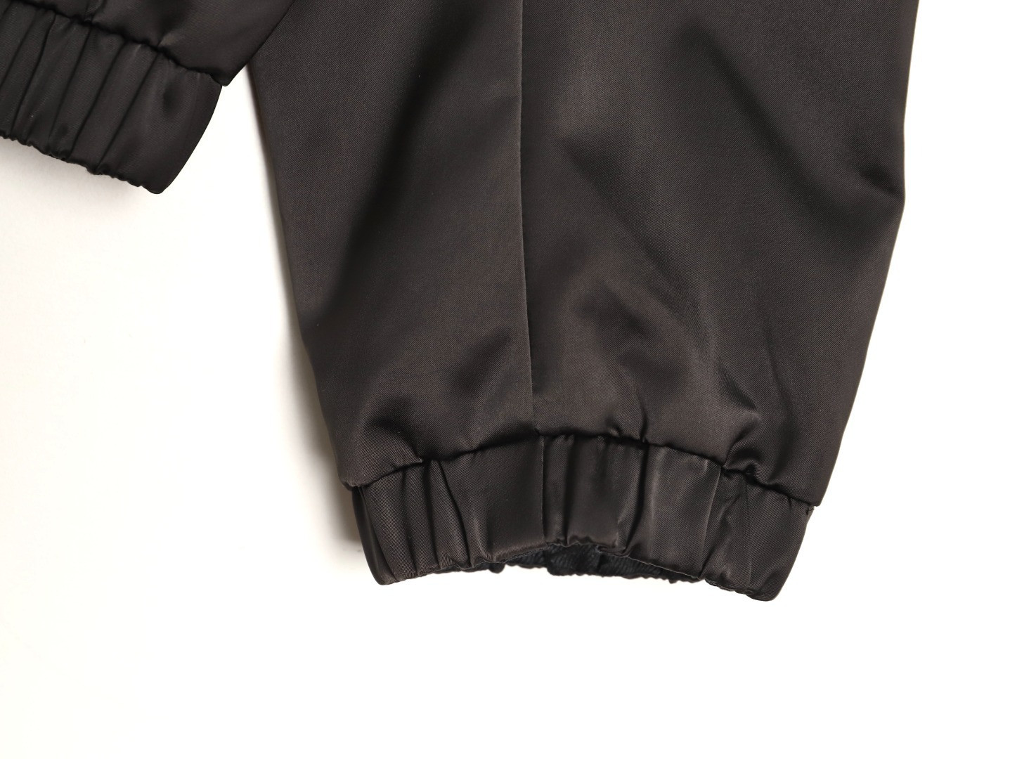 L0vis Vvtt0n LV 25FW Reversible Coats