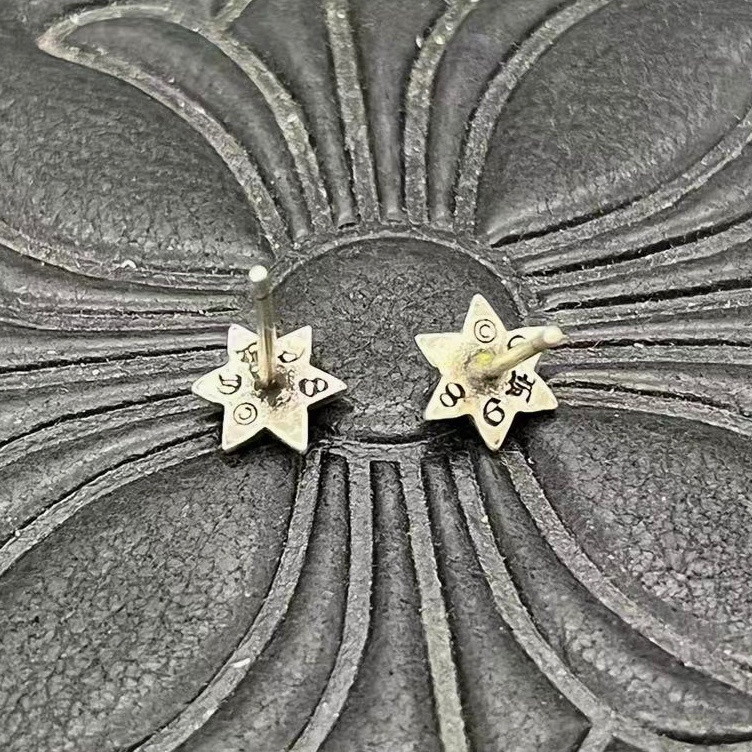 ch*0me he**ts star of Dau1d earrings