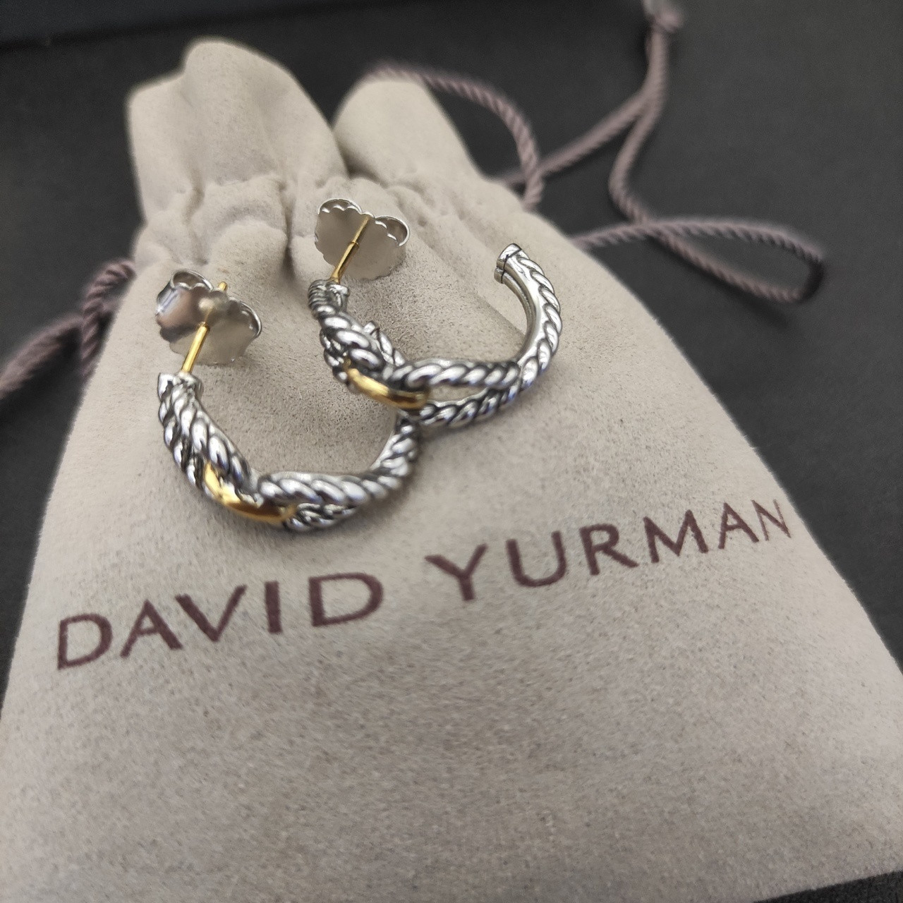 dau1d Yvrm*n twisted earrings(inner diameter about 1.5cm)