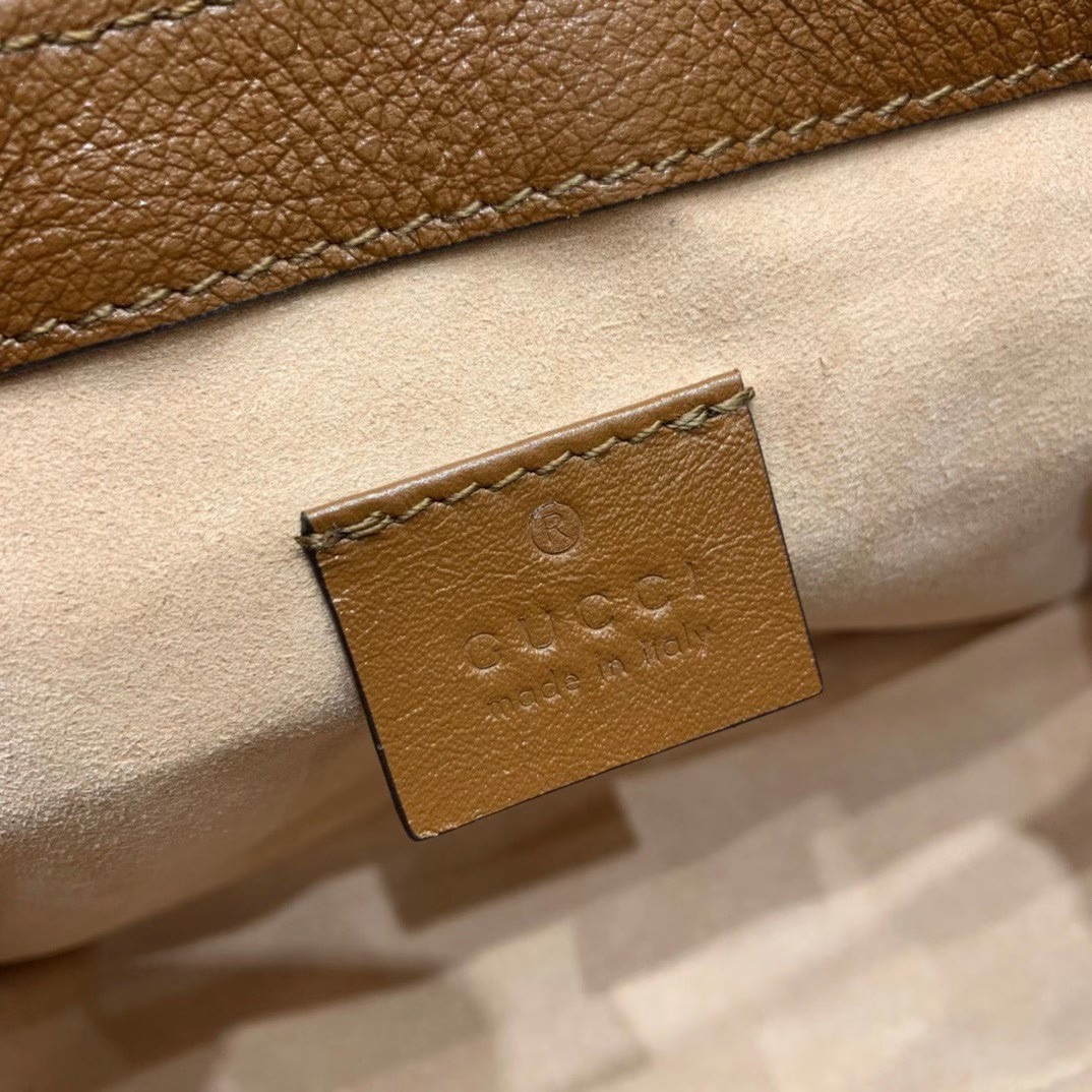 Gvc*1 GG Marmont mini top handle bag 21cm