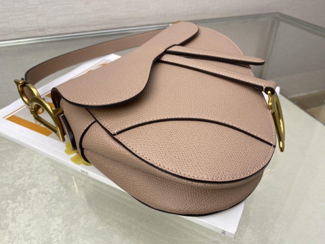 D10r Saddle Bag Warm Taupe Grained Calfskin 25.5x20x6.5cm