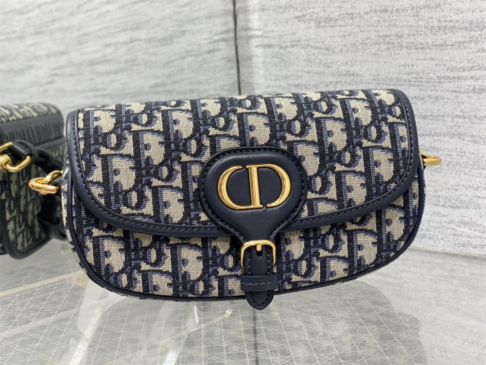 D10r BOBBY EAST-WEST BAG classic monogram pattern