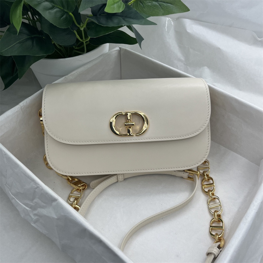 D10r 30 Montaigne Avenue White 22.5 x 12.5 x 6.5 cm