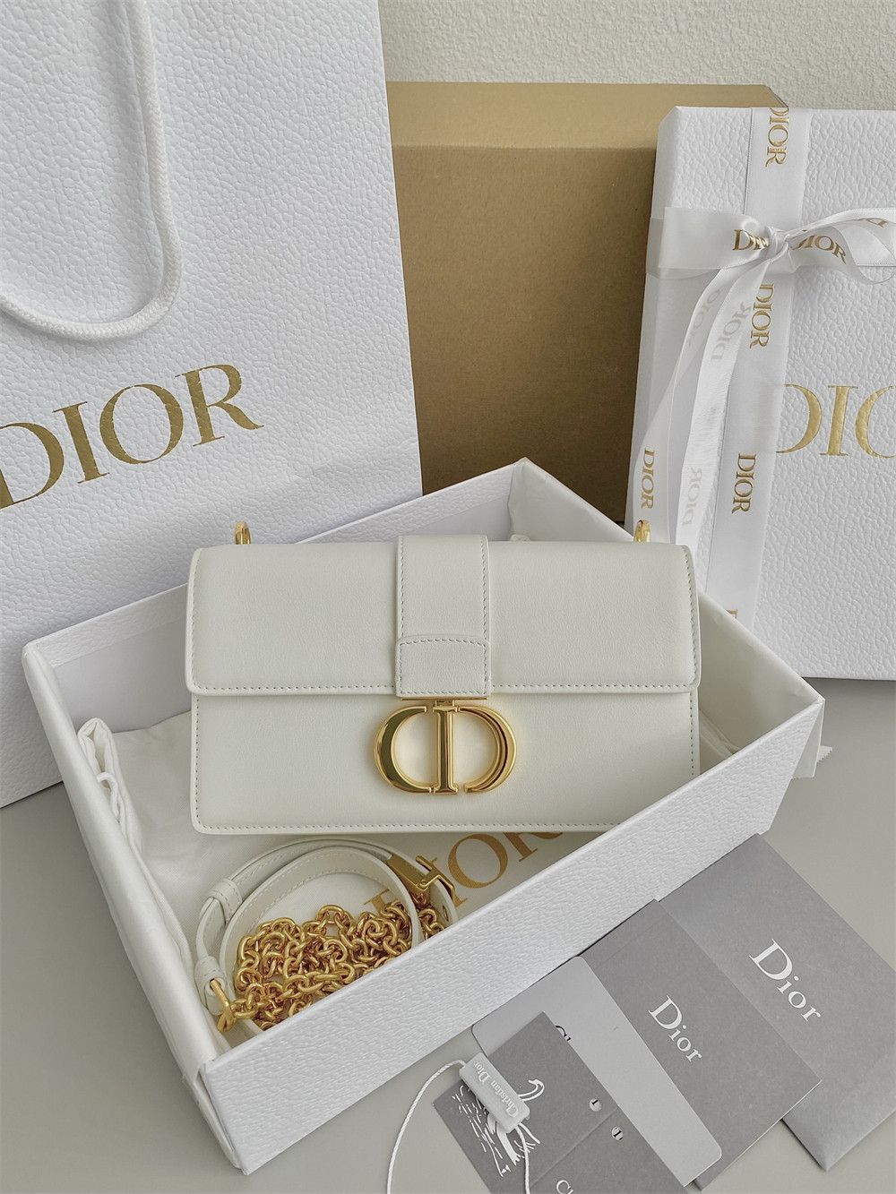 D10r 30 MONTAIGNE EAST-WEST BAG WITH CHAIN Latte Calfskin 21 x 12 x 6 cm / 8.5 x 4.5 x 2.5 inches