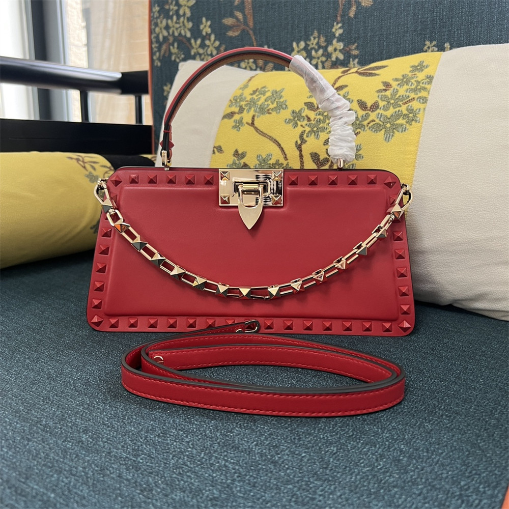 Va1e*ntin0 GARAVANI ROCKSTUD23 smooth calfskin handbag Red