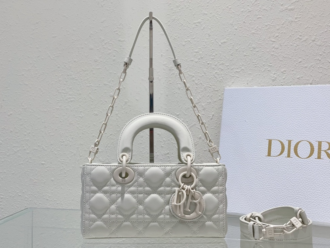 D10r SMALL LADY D-JOY BAG Ultramatte White Cannage Calfskin