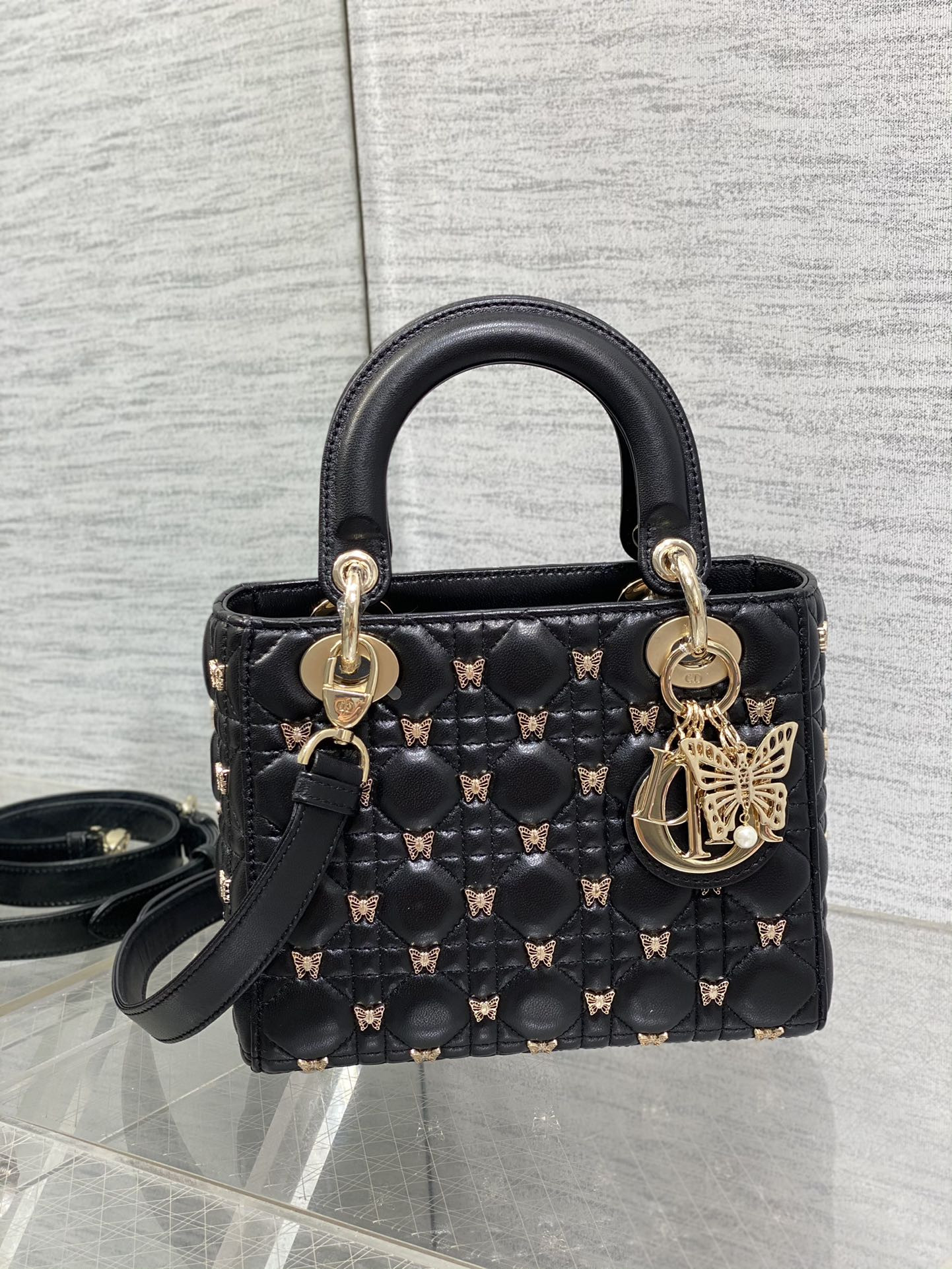 SMALL LADY D10r Black with Butterfly Studs