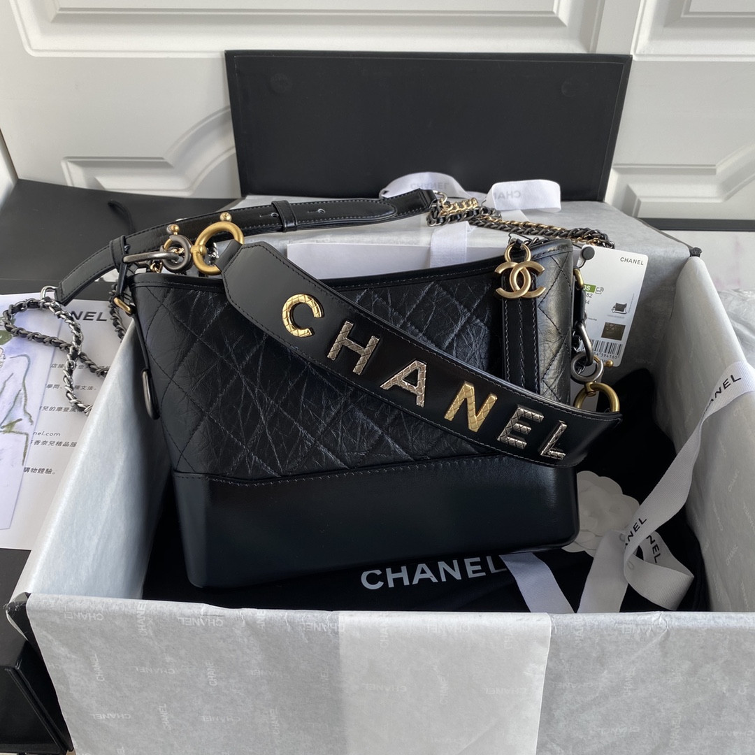 Ch**el  Gabrielle SMALL BLACK with shoulder strap letters 20 x 15 x 8cm