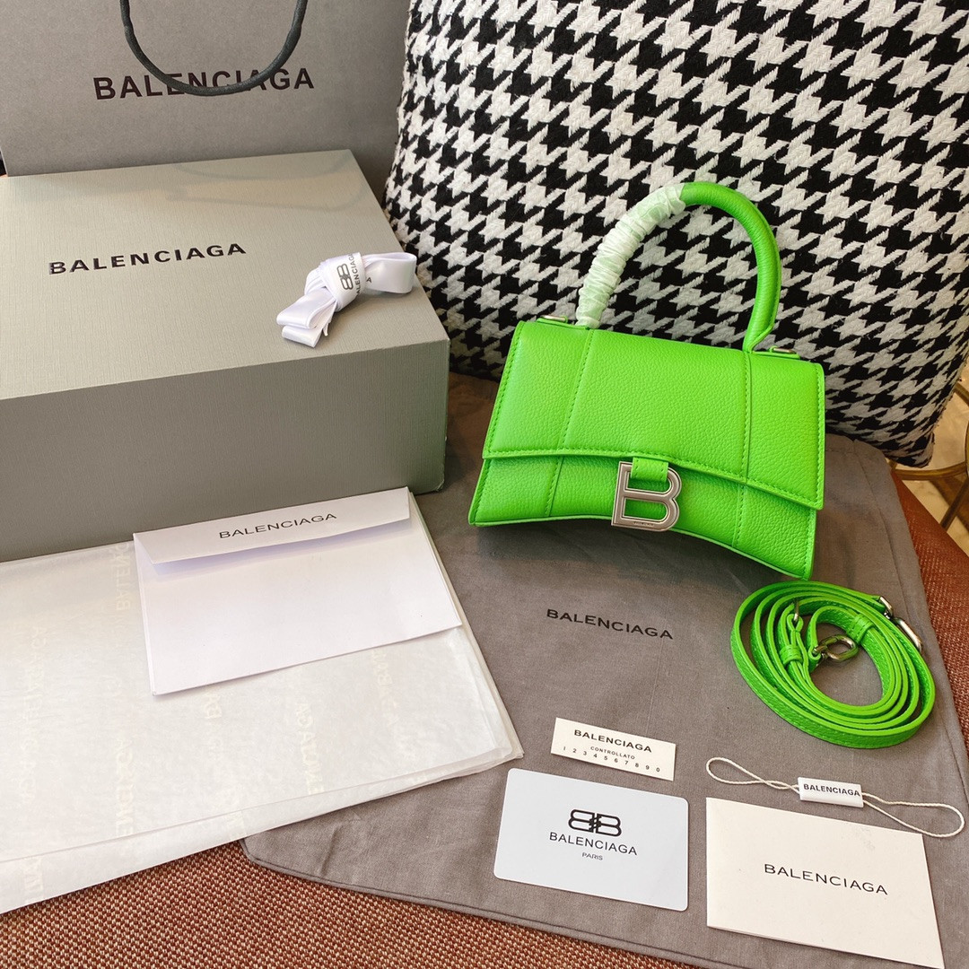 Ba1en*iaga WOMEN'S HOURGLASS SMALL HANDBAG GRAINED LEATHER IN GREEN L9 x H5,5 x W3,9 inch