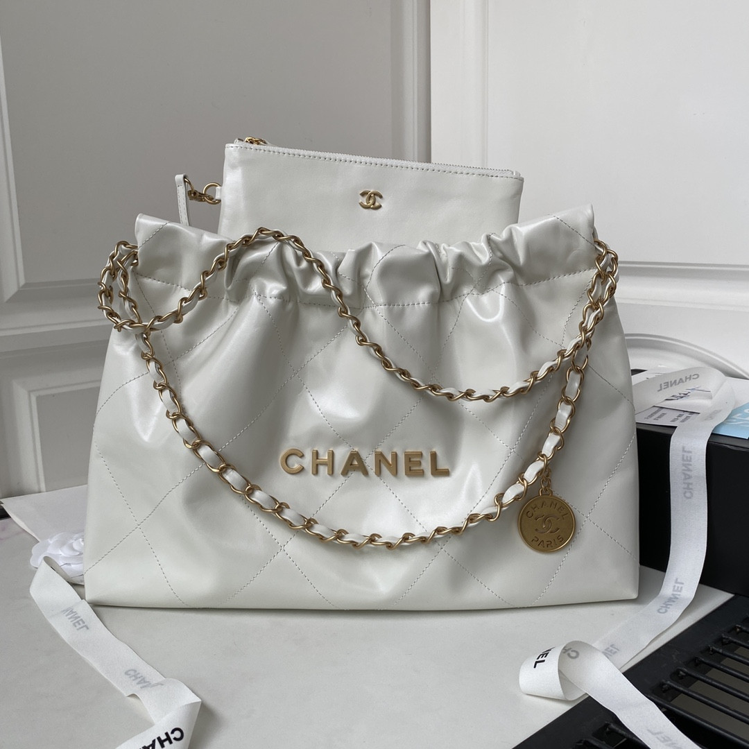 Ch**el 22 HANDBAG Shiny Calfskin white 30×45×8cm