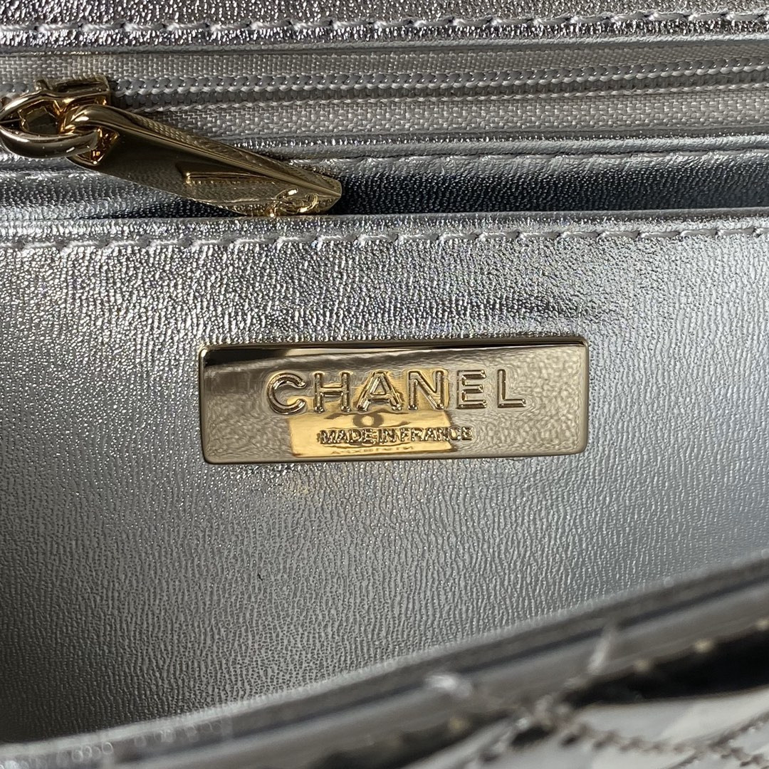 Ch**el FLAP BAG & STAR COIN PURSE SILVER 12.5×19×5cm