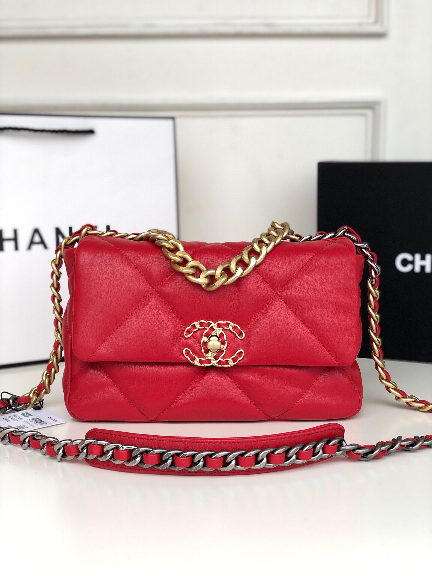 Ch**el 19 HANDBAG Shiny Leather, Gold-Tone, Silver-Tone & Ruthenium-Finish Metal Red 6.2 × 10.1 × 3.5 in