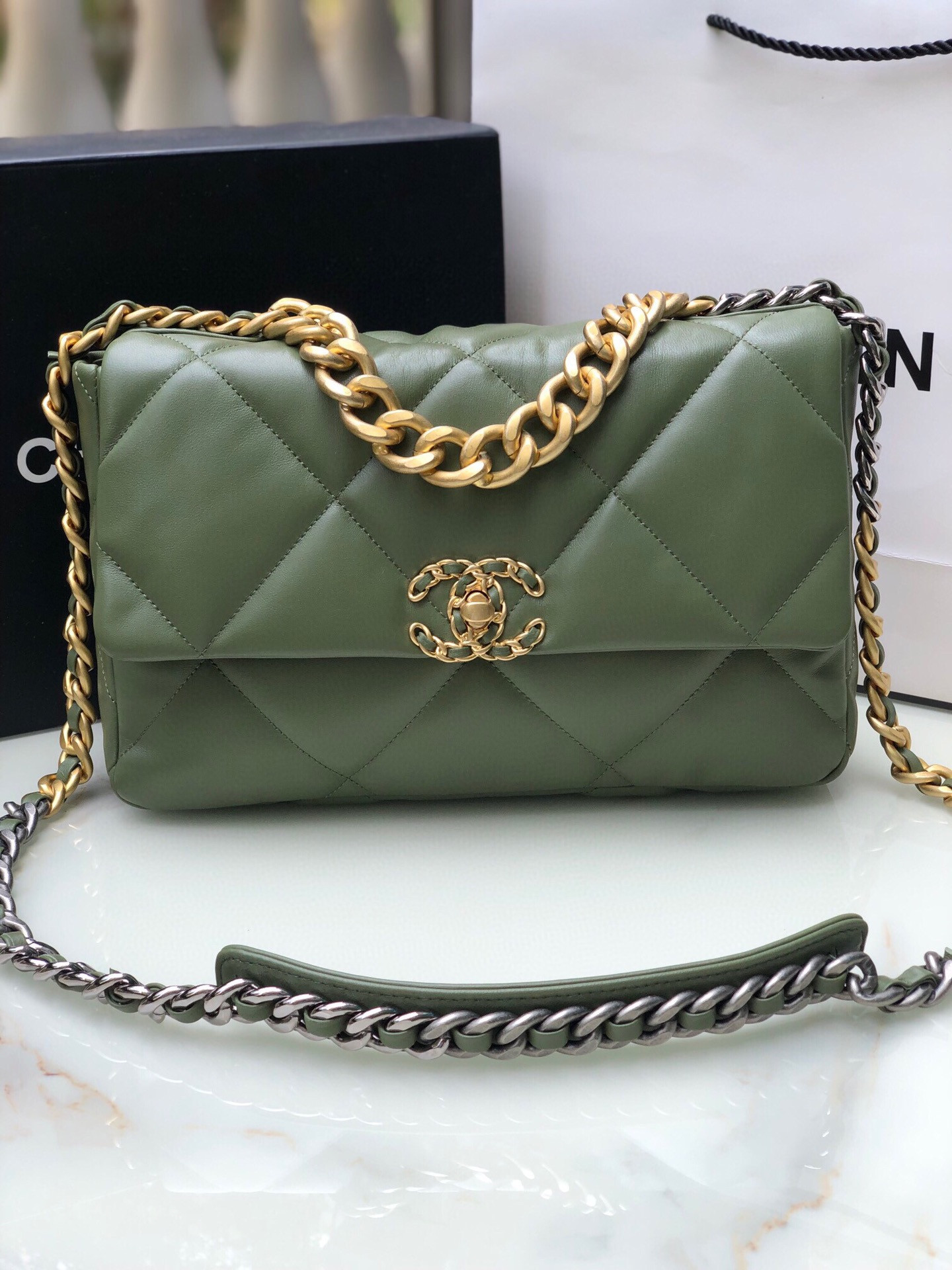 Ch**el 19 LARGE HANDBAG Shiny Leather, Gold-Tone, Silver-Tone & Ruthenium-Finish Metal Dark Green 7.8 × 11.7 × 3.9 in