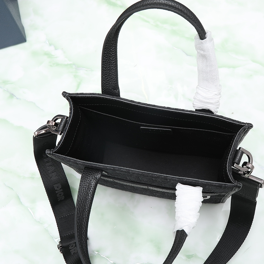 d10r safari N0r*h-south tote bag black d10r oblique jacquard 8.5 x 9.5 x 3 inches