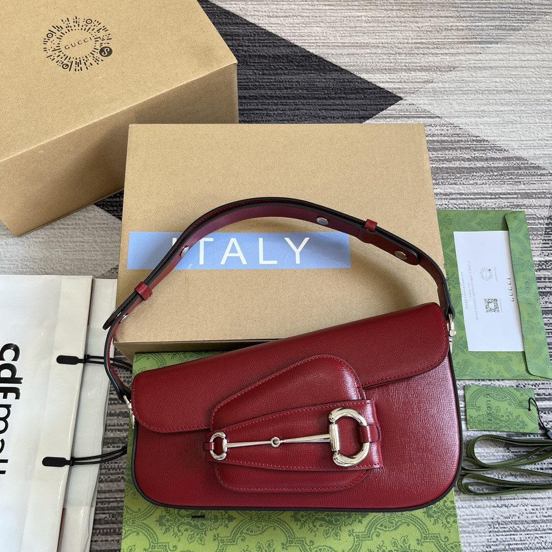 Gvc*1 HORSEBIT 1955 SMALL SHOULDER BAG RED 10.4"W x 6.7-4.1"H x 3.1-1.6"D