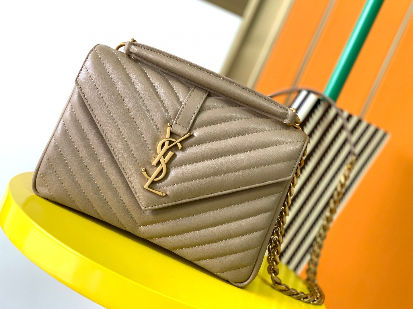 Y51 COLLEGE MEDIUM IN QUILTED LEATHER BROWN 9.4 X 6.6 X 2.5 INCHES