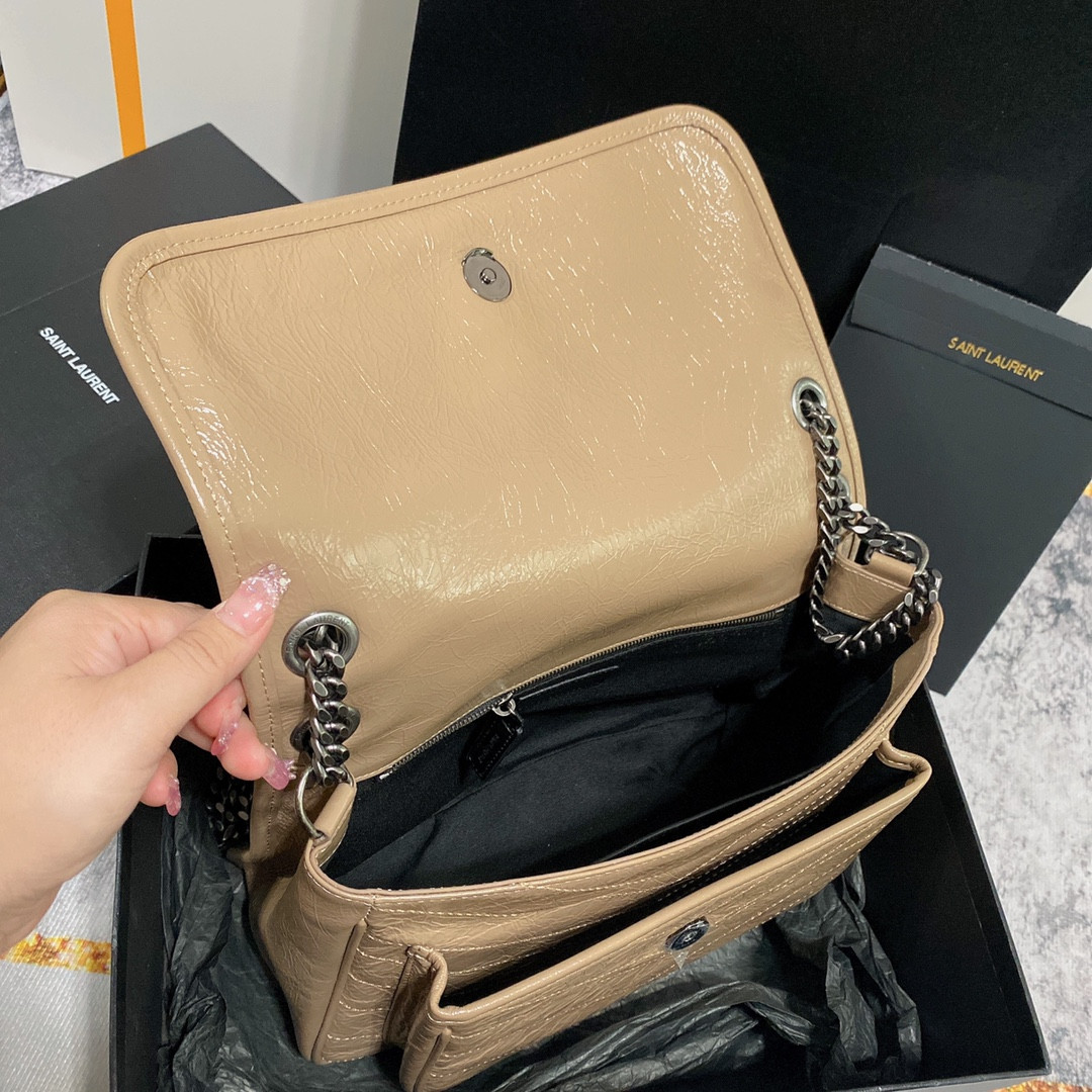 Y51 NIKI MEDIUM IN VINTAGE LEATHER DARK BEIGE 11 X 7.8 X 3.3 INCHES