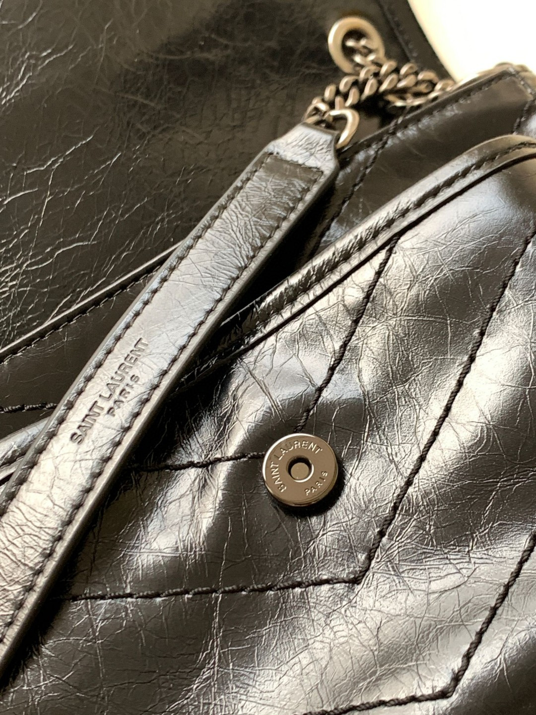 Y51 NIKI BABY IN VINTAGE LEATHER BLACK 21x16x7.5cm