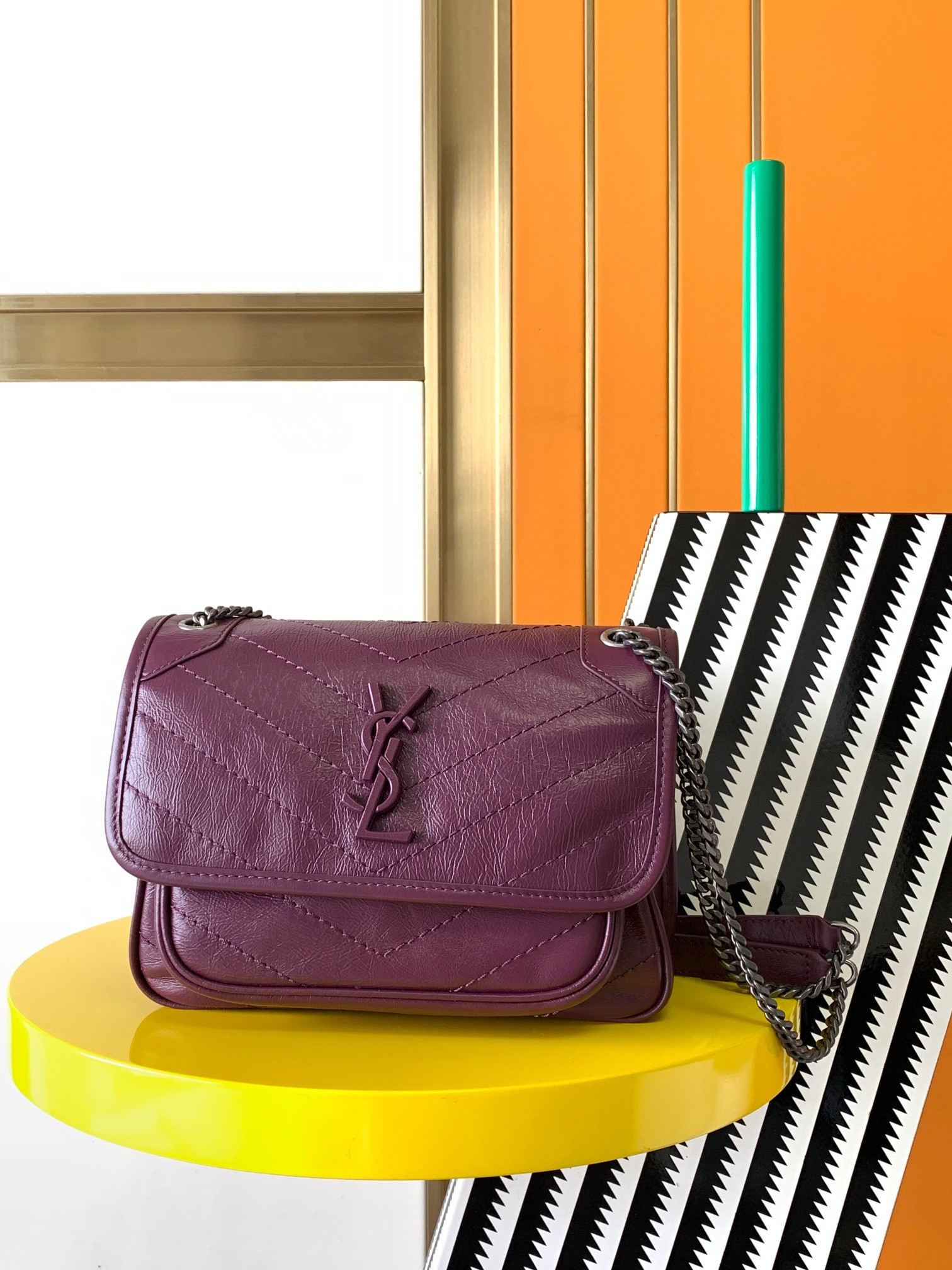 Y51 NIKI BABY IN VINTAGE LEATHER PURPLE 8.2 X 6 X 2.9 INCHES