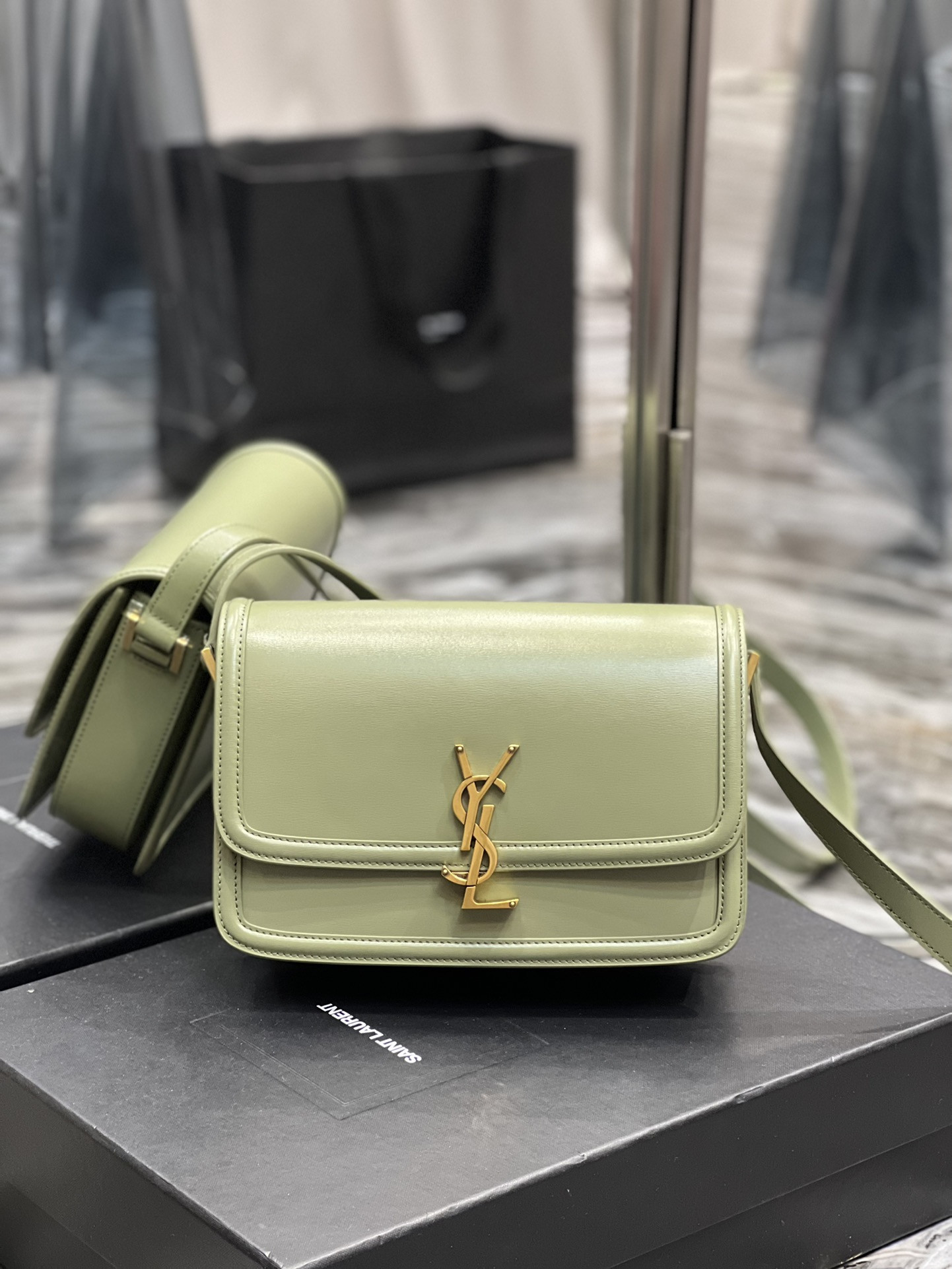 Y51 SOLFERINO MEDIUM SATCHEL IN BOX Sa1nt Lau*nt LIGHT GREEN 9.1 X 6.3 X 2.4 INCHES