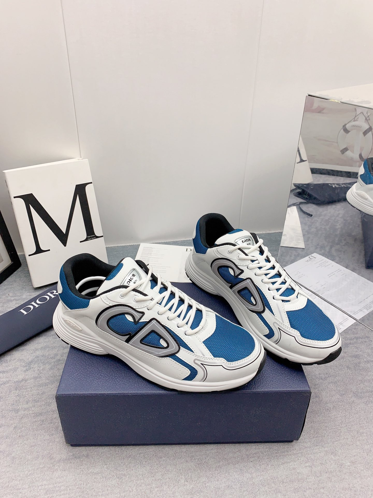 UA D10r B30 Blue Mesh White Technical Fabric