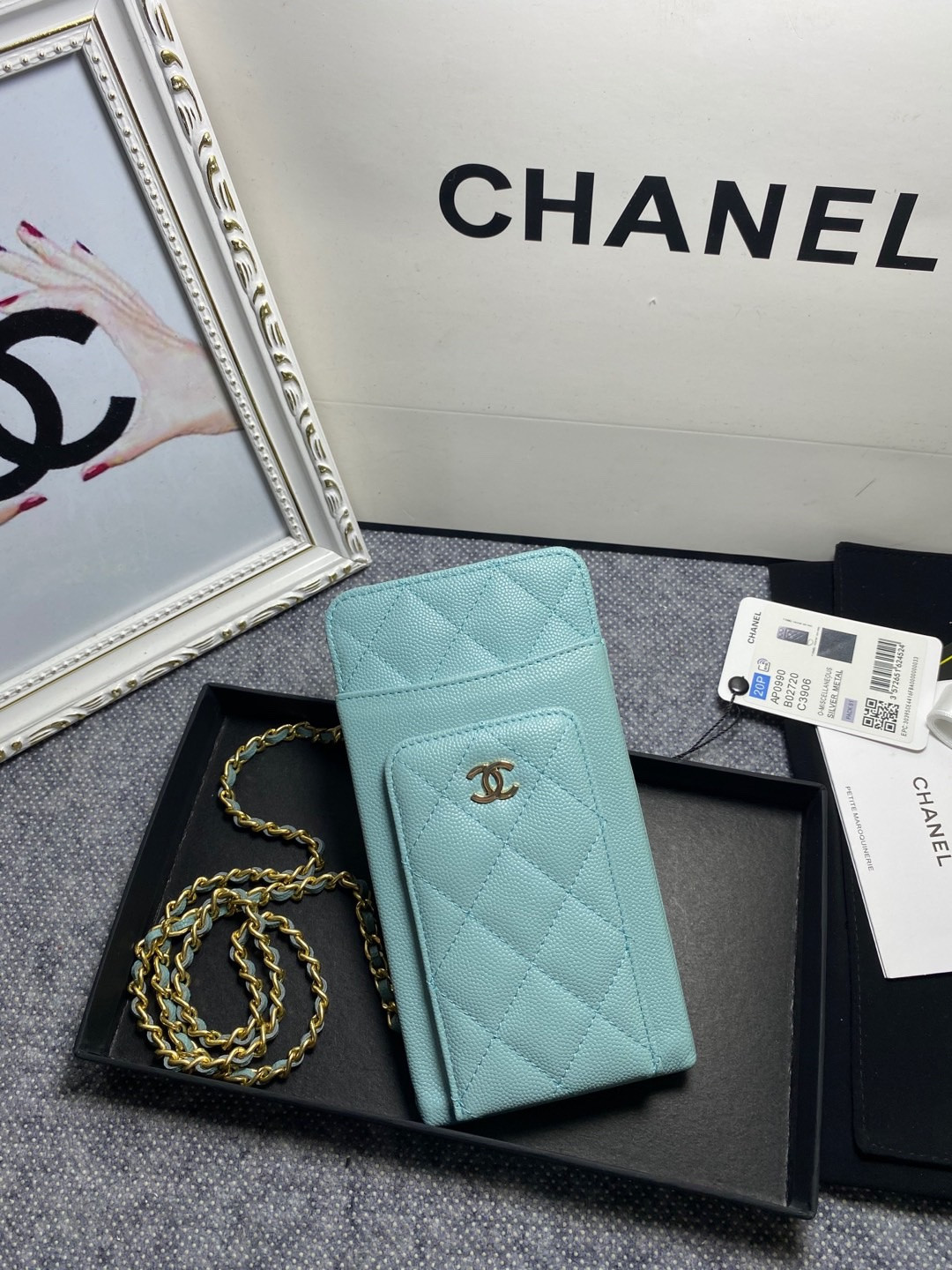 Ch**el LONG ZIPPED WALLET 19-11cm