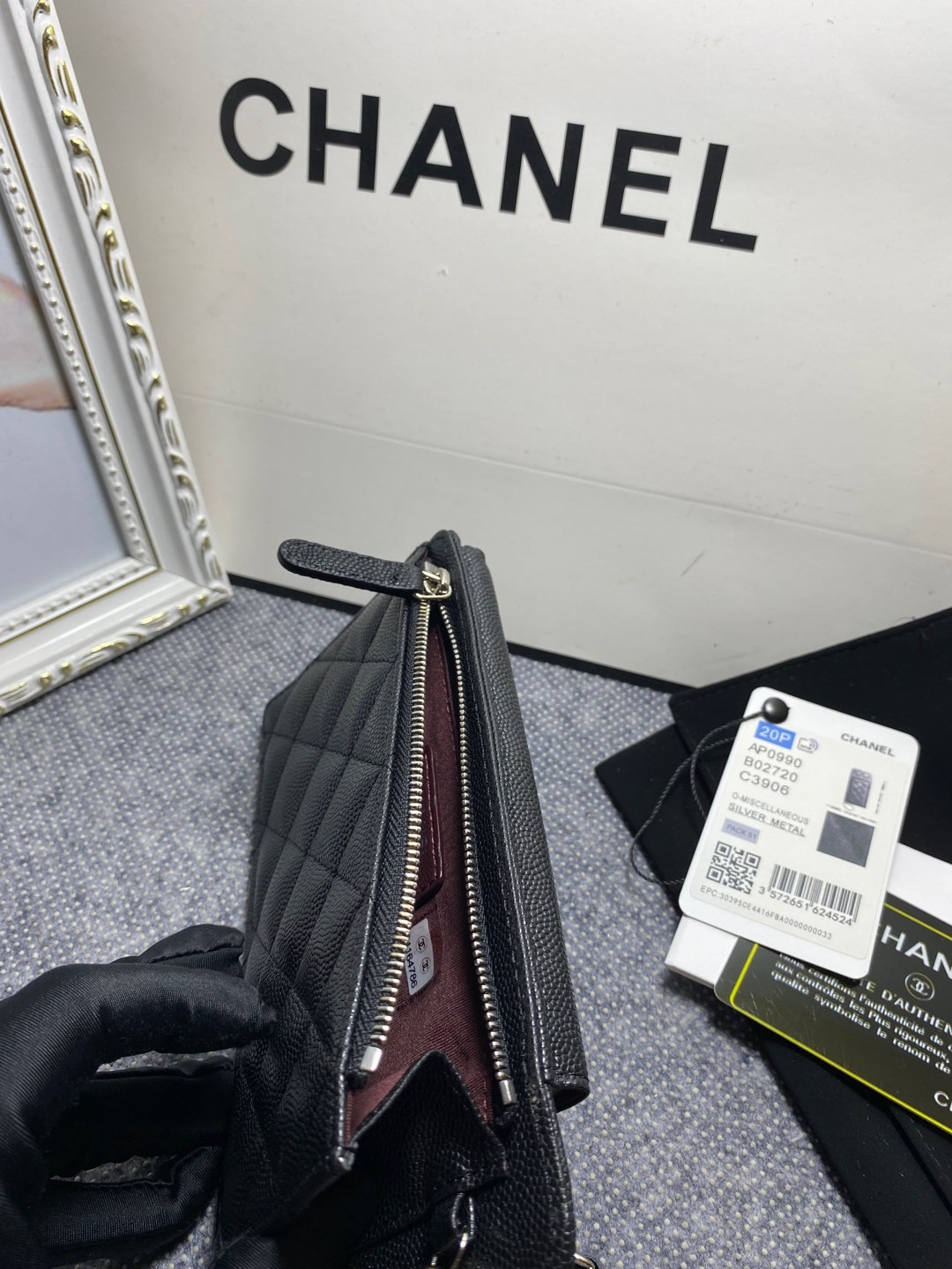 Ch**el LONG ZIPPED WALLET 19-11cm