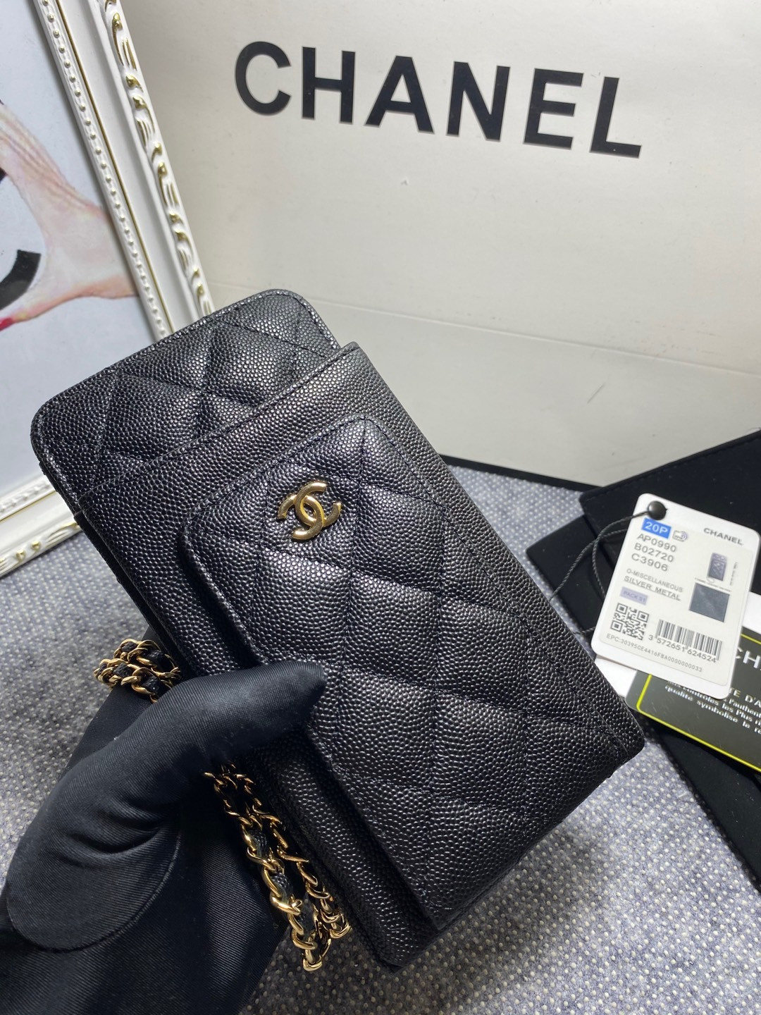 Ch**el LONG ZIPPED WALLET 19-11cm
