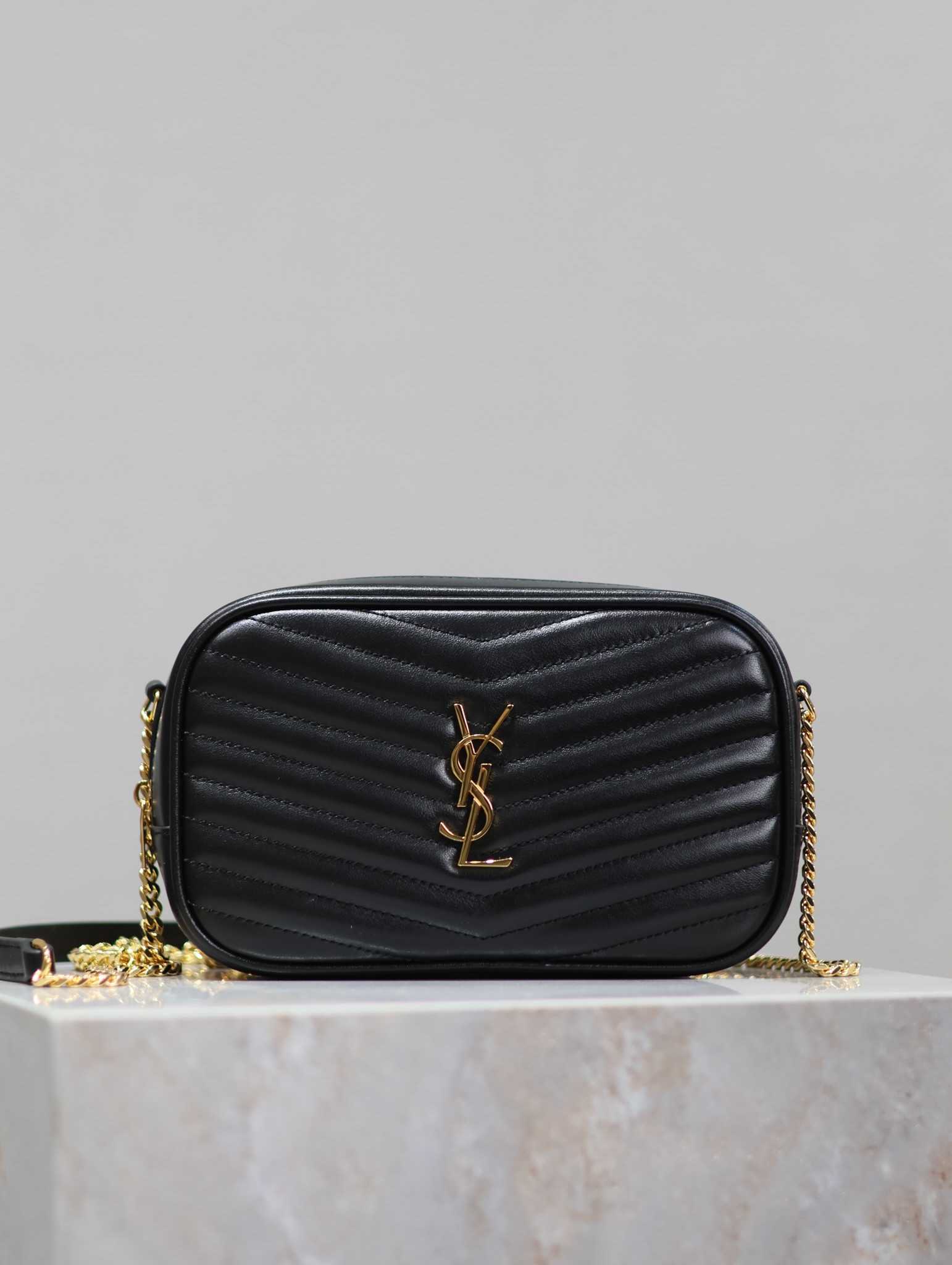Y51 MINI LOU IN QUILTED LEATHER 7.5 X 4.1 X 2 INCHES