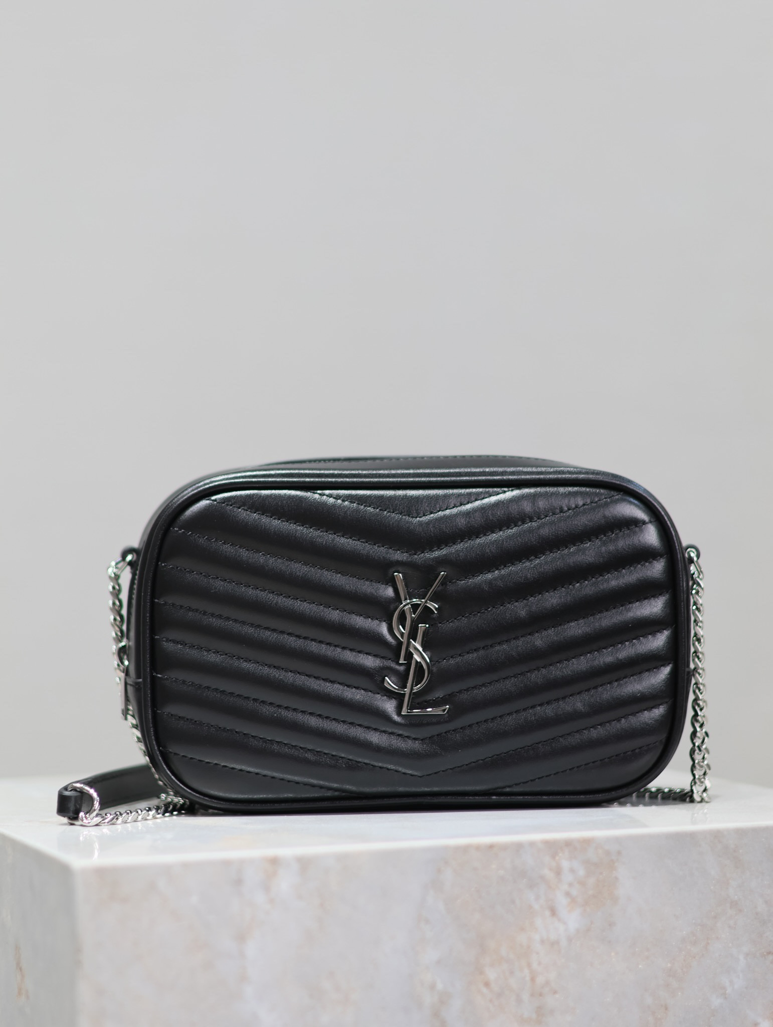 Y51 MINI LOU IN QUILTED LEATHER 7.5 X 4.1 X 2 INCHES