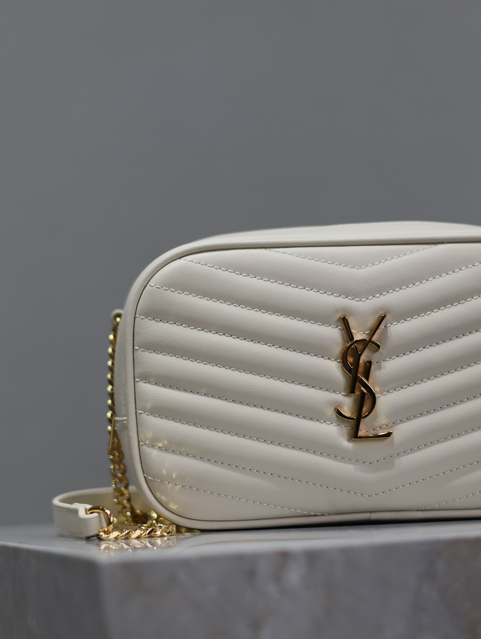 Y51 MINI LOU IN QUILTED LEATHER 7.5 X 4.1 X 2 INCHES