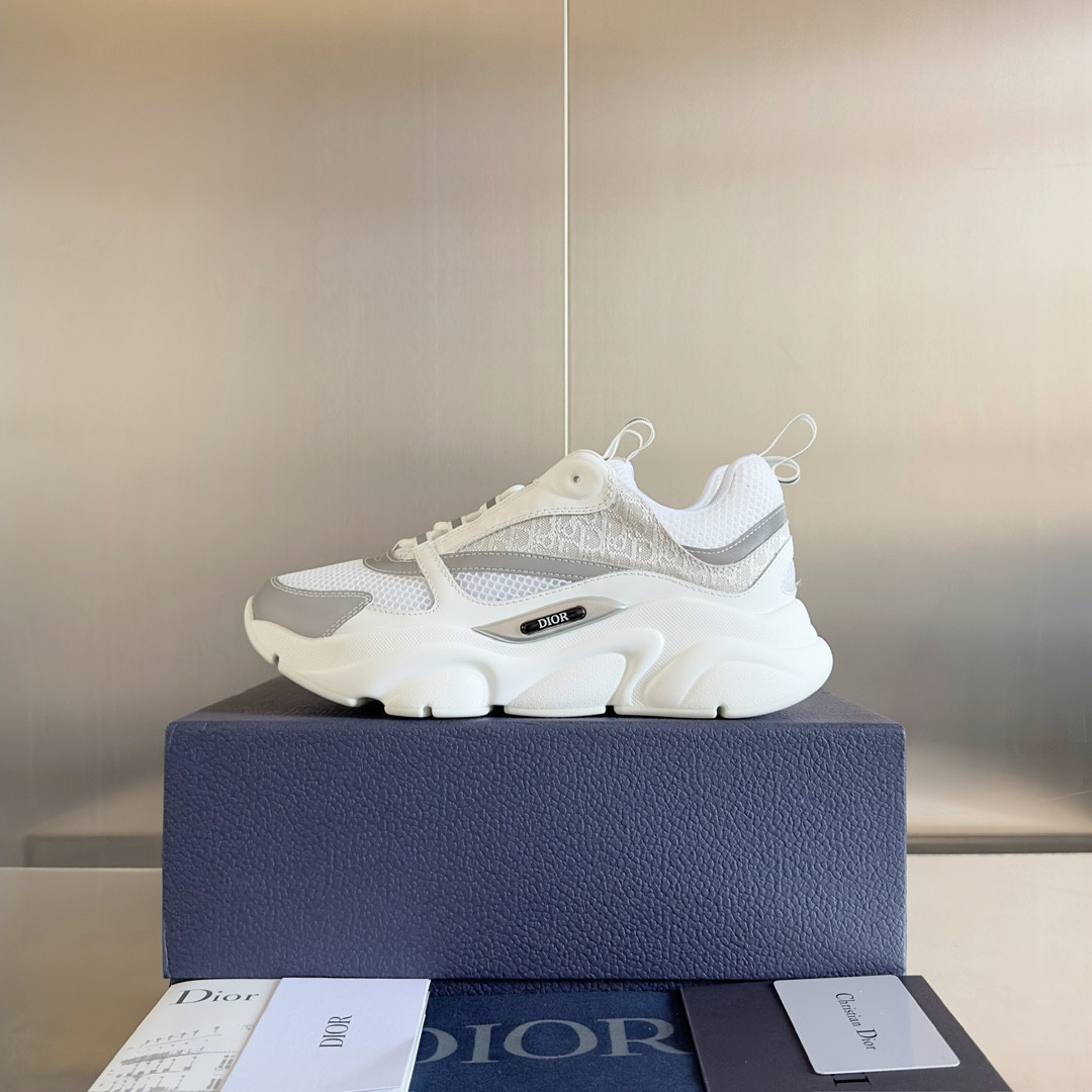 UA D10r B22 Sneaker