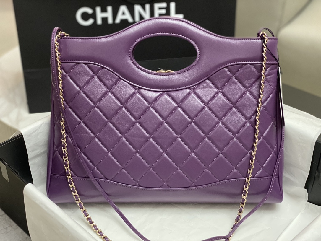 Ch**el SHOPPING BAG Shiny Lambskin & Gold-Tone Metal 35x39x8cm