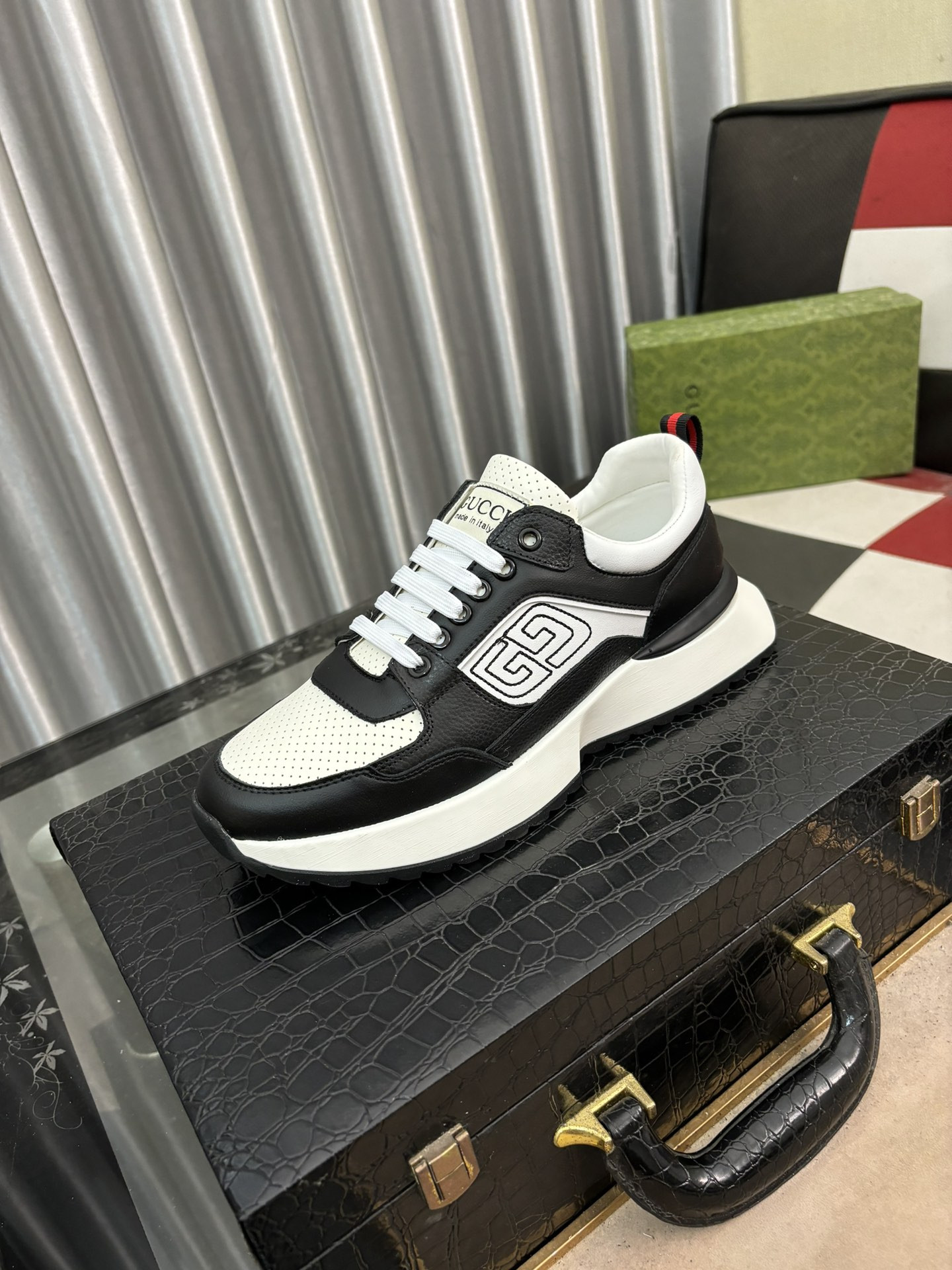 UA Gvc*1 RUN SNEAKER