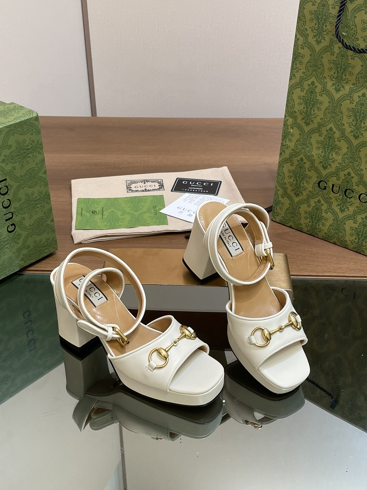 UA Gvc*1 HORSEBIT PLATFORM SANDAL