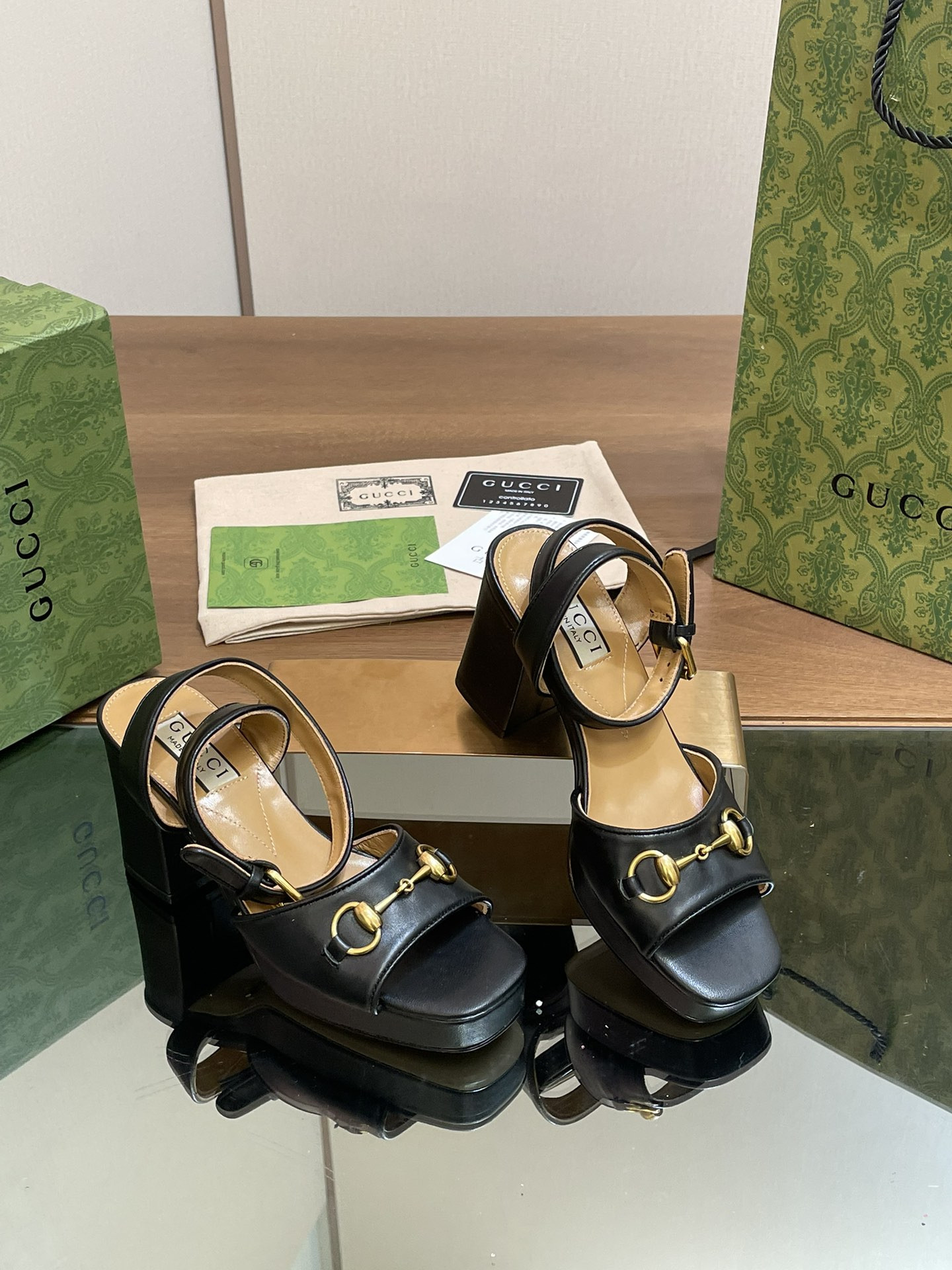 UA Gvc*1 HORSEBIT PLATFORM SANDAL