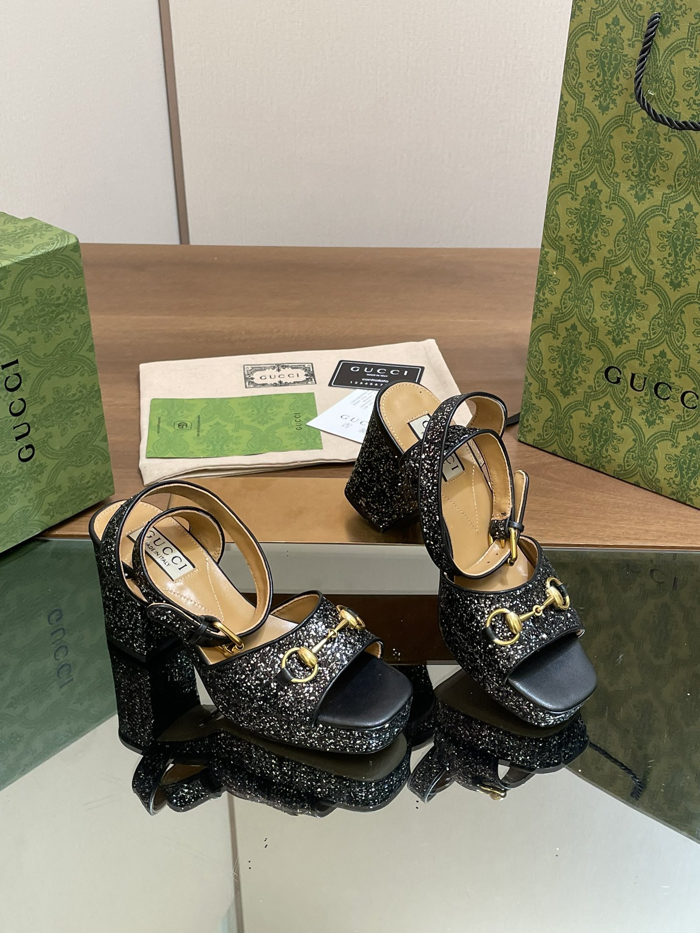 UA Gvc*1 HORSEBIT PLATFORM SANDAL
