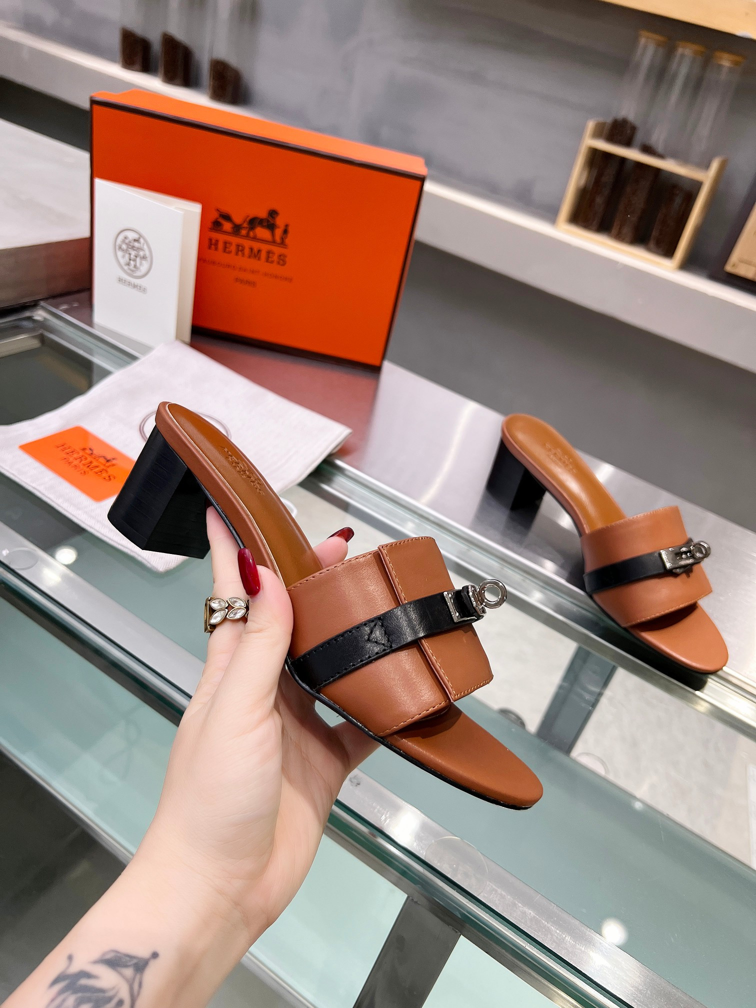 UA H**me5 Gigi 50 sandal