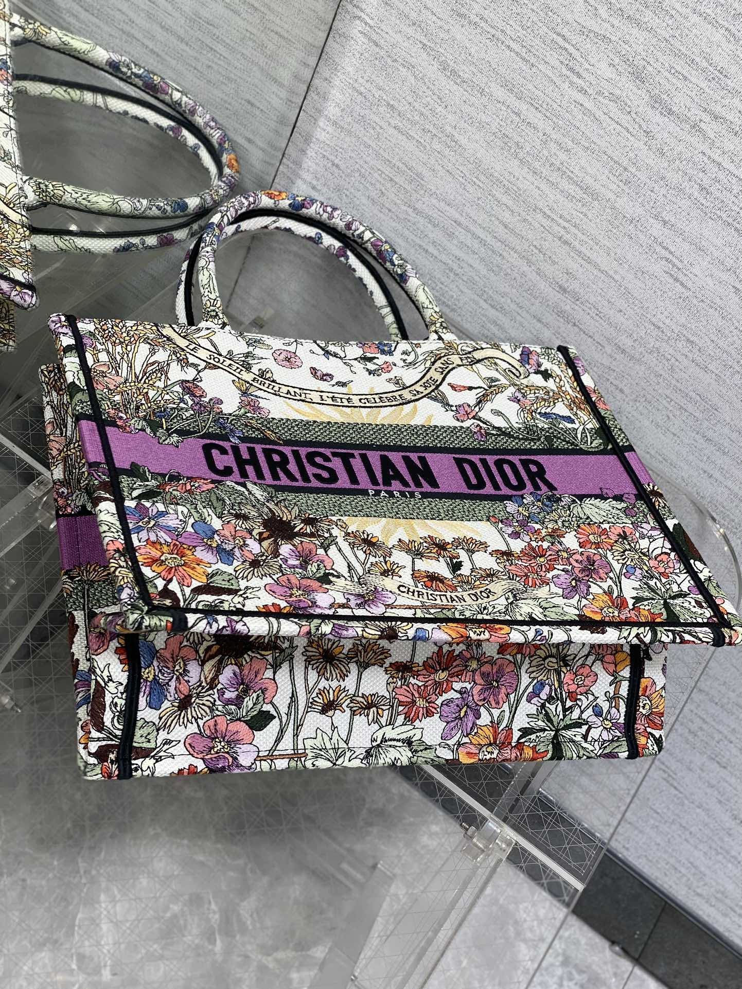 Medium D10r Book Tote  Ecru Multicolor 36 x 27.5 x 16.5 cm