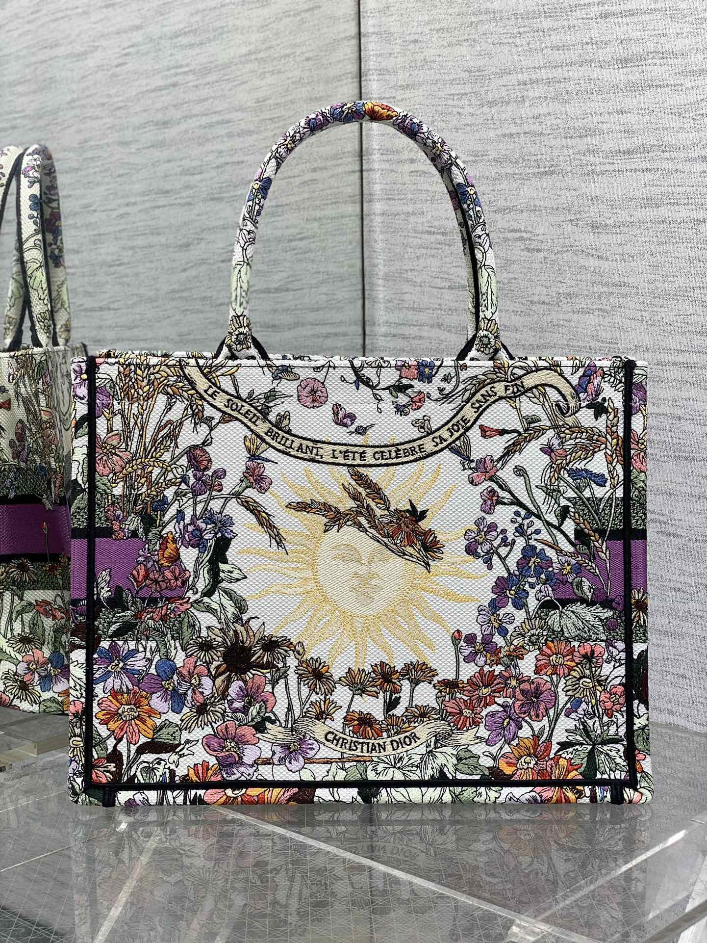 Medium D10r Book Tote  Ecru Multicolor 36 x 27.5 x 16.5 cm