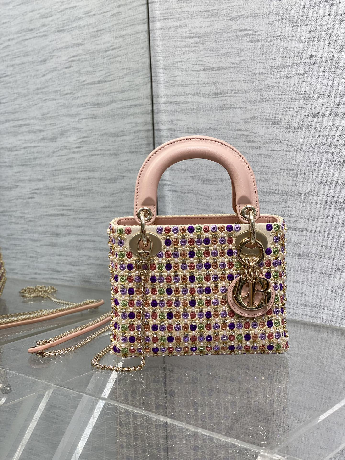D10r Artistic Limited Edition Three-Gusset Lady D10r Bag with Heavy Bead Embroidery 17CM