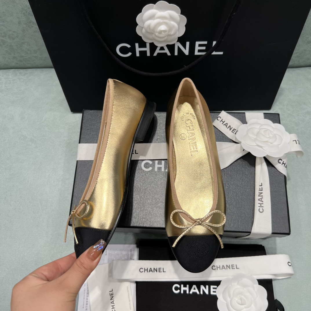UA Ch**el BALLET FLATS