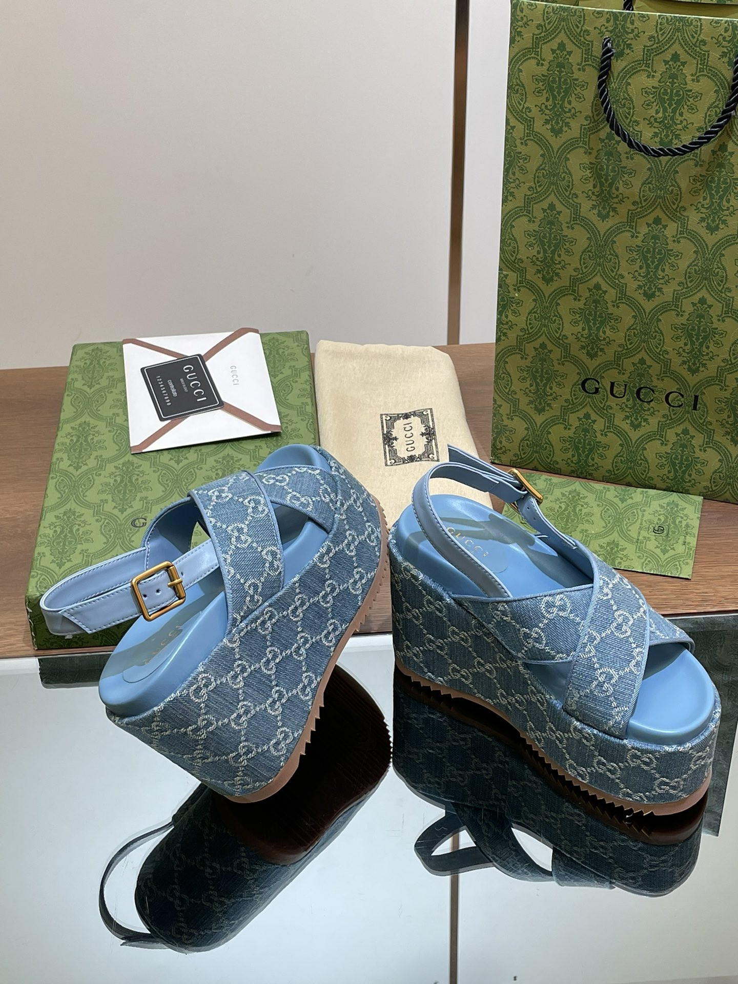 UA Gvc*1 WOMEN