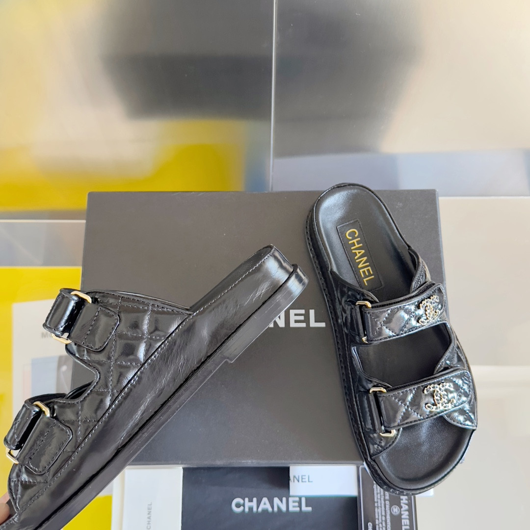 UA Ch**el SLIDES